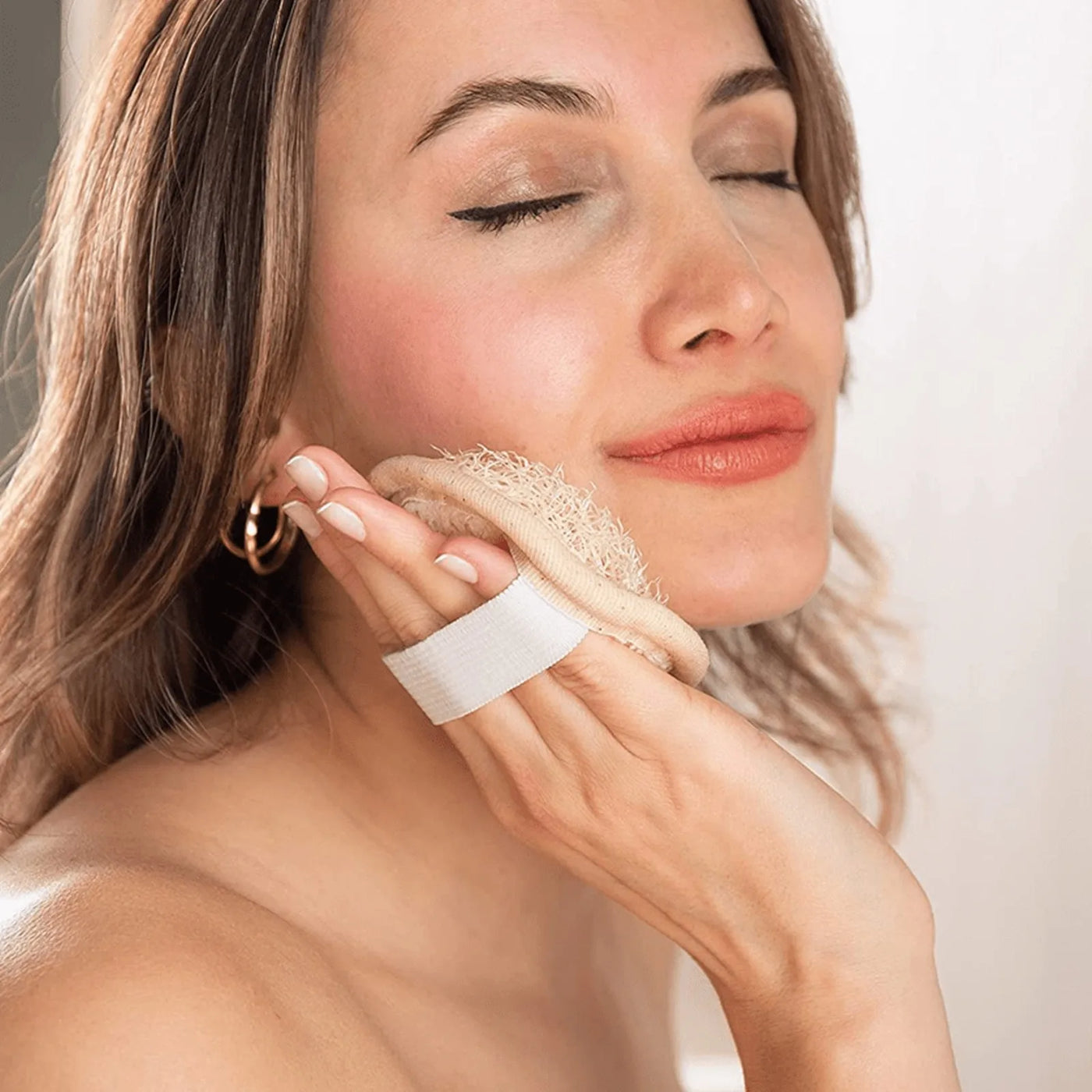 Exfoliating loofah cleansing brush natural pure environmentally friendly face wash brush gentle and comfortable face wash brush